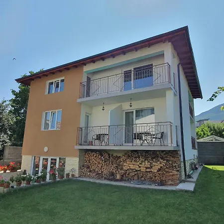 ゲストハウス дамяновата къща 3*